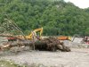 (2009.05.21) Незаконная добыча гравия в русле реки Шахе (г.Сочи)
